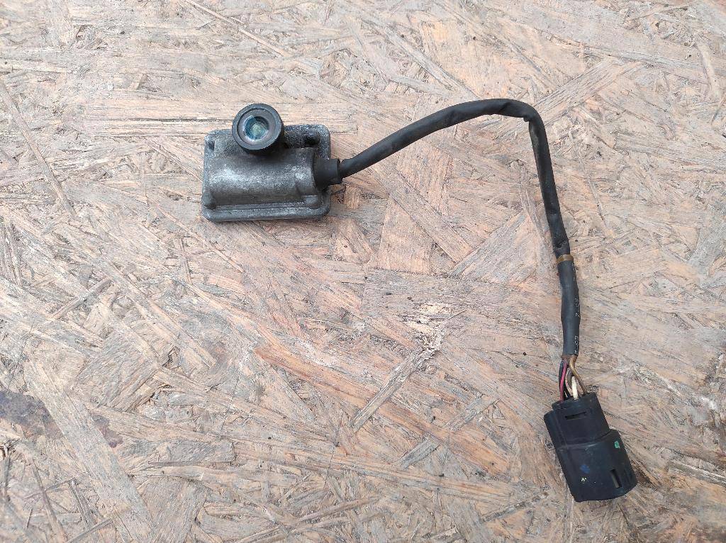 камера заднего вида Jaguar XJ 4 поколение X351 2010, 3.0 л., дизель, АКПП, передний привод, C2D18097, AW9319G490AB, C2D16238, C2D6227, C2D18097 - фото №1