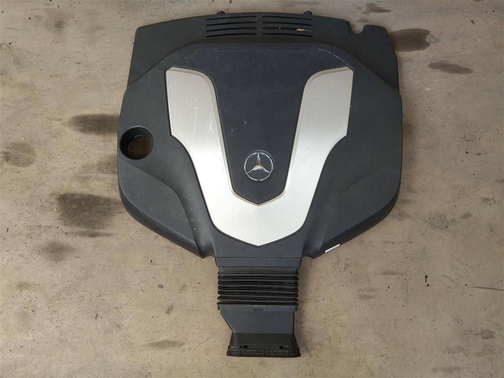 декоративная крышка двигателя Mercedes-Benz GLE Coupe C292 2015, 3.0 л., CDi, дизель, АКПП, передний привод, A6420107008, A6420107008 - фото №1