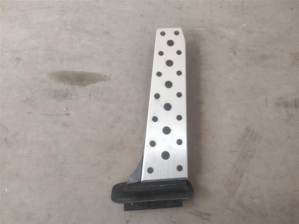 накладка на педаль Lexus GS 4 поколение 2013, 3.0 л., бензин, АКПП, передний привод - фото №1