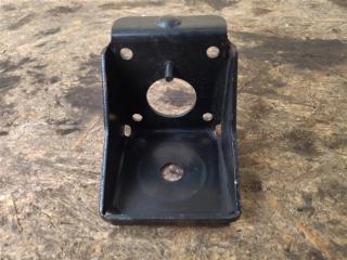 кронштейн КПП Audi R8 42 2008, 4.0 л., TFSI, бензин, АКПП, купе, передний привод, 420399113A, 420399113A