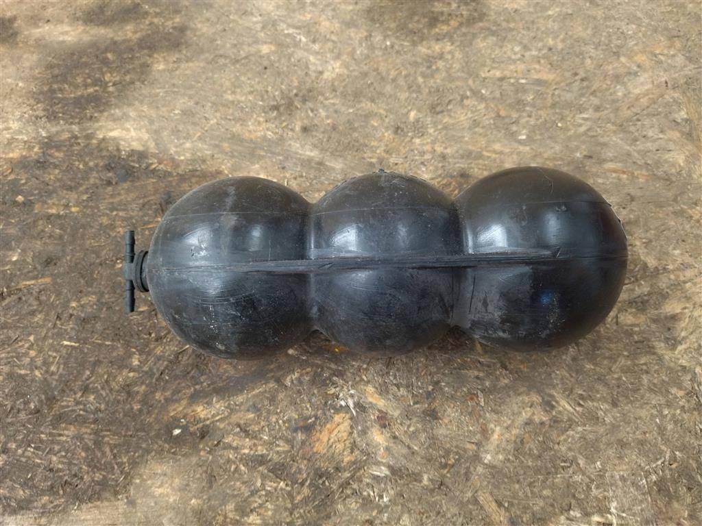 ресивер пневмоподвески Audi R8 42 2008, 4.0 л., TFSI, бензин, АКПП, купе, передний привод, 420131541, 420131541 - фото №1