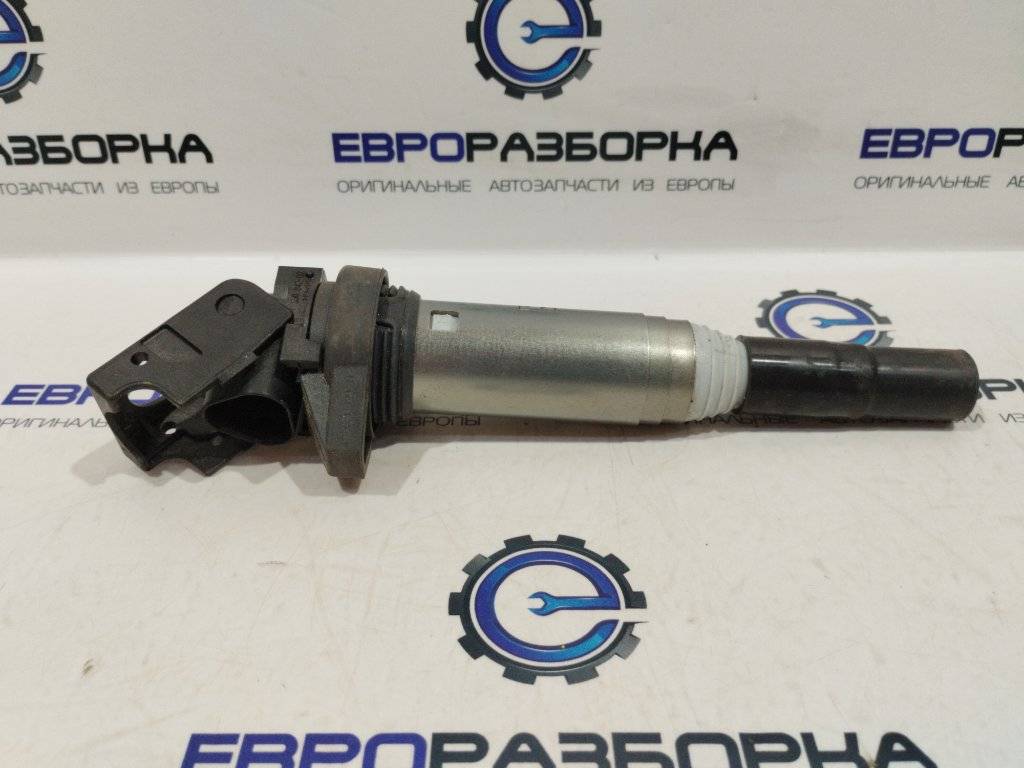 катушка зажигания BMW 5 серия E60/E61 E60 2006, 2.5 л., бензин, АКПП, передний привод, 12137559842, 12137638477, 12137594935, 12137582627, 12137571644, 12137638477 - фото №1