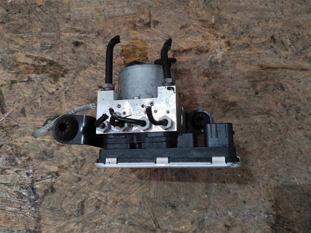 блок ABS Volvo XC90 2 поколение 2018, 2.0 л., дизель, АКПП, передний привод, 31680098, 31680098, 10022009714, P31680101, 31680101 - фото №1