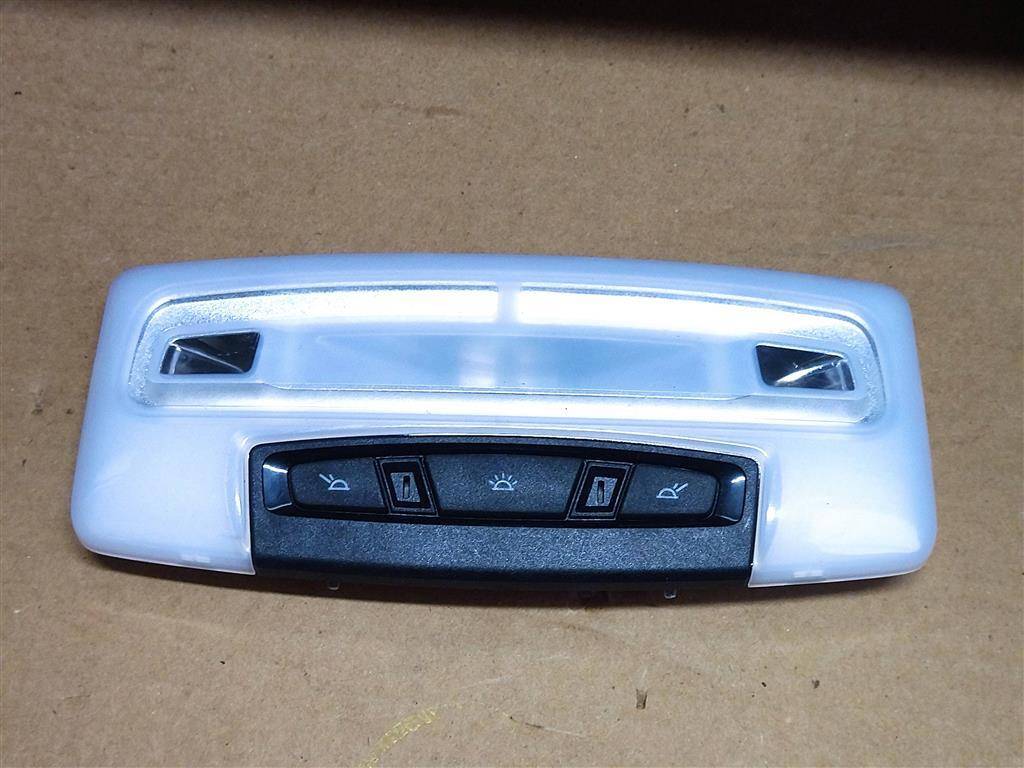 фонарь салона (плафон) BMW X6 F16 2015, 3.0 л., D, N57 D30 C, дизель, АКПП, внедорожник 5 дв., полный привод, 61317945983, 61317945984 - фото №1