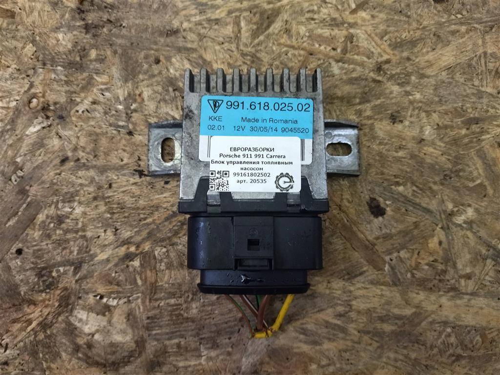 блок управления топливным насосом Porsche 911 991 2014, 3.4 л., бензин, АКПП, задний привод, 99161802502, 99161802503 - фото №1