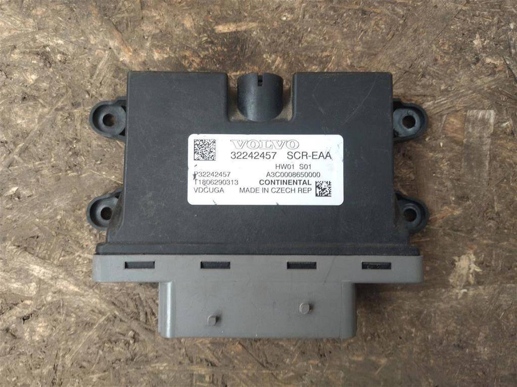 блок управления топливным насосом Volvo XC90 2 поколение 2019, 2.0 л., дизель, АКПП, передний привод, 32242457, 32242457 - фото №1