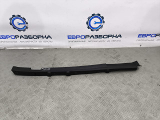 планка под капот Bentley Bentayga 1 поколение [рестайлинг] 4V1 2023, 4.0 л., TFSI, DCU, бензин, АКПП, темно-зеленый перламутр, внедорожник 5 дв., полный привод, правый руль, 36A805583