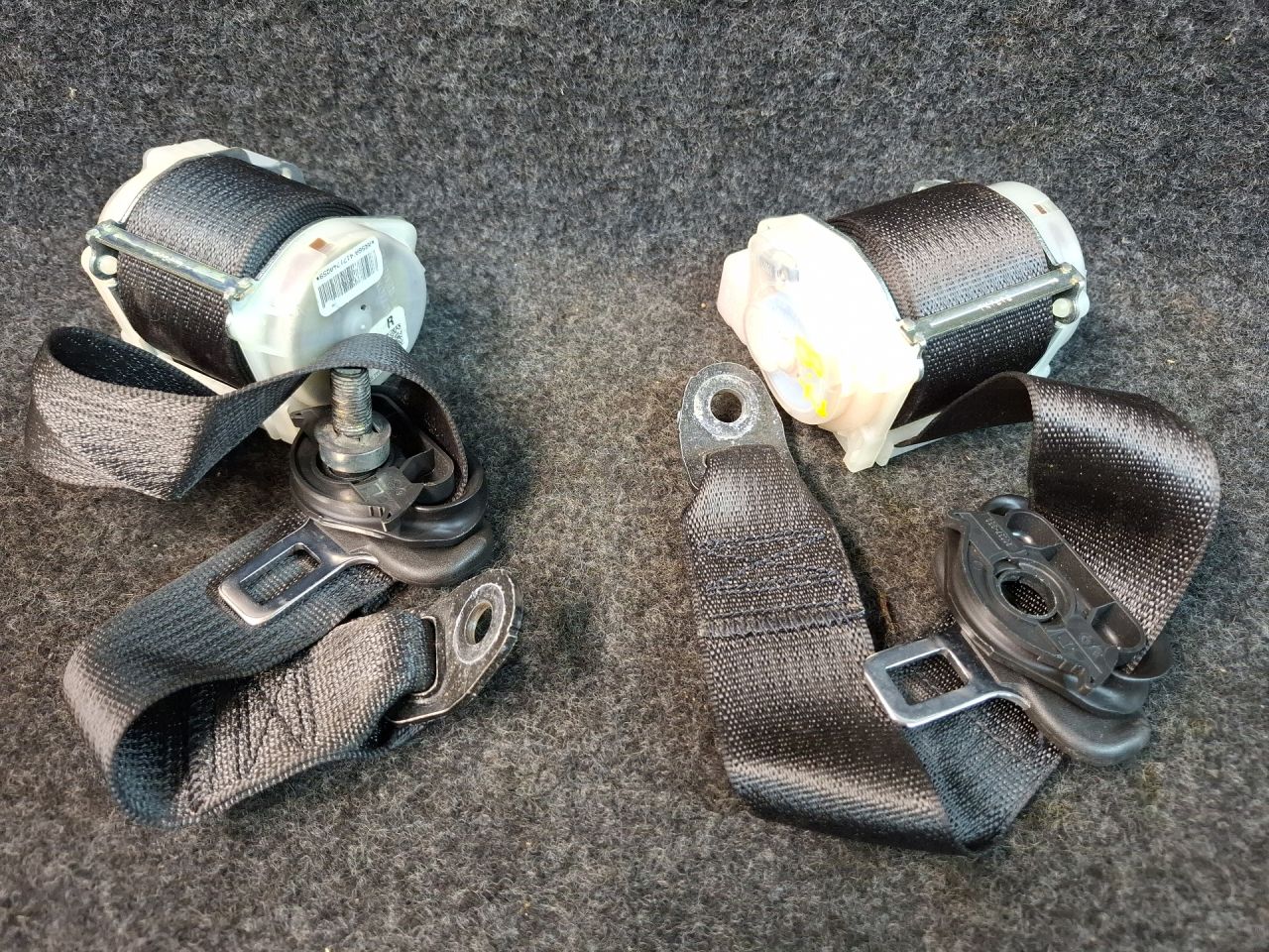 ремень безопасности Chevrolet Equinox 3 поколение 2018, 2.0 л., бензин, АКПП, передний привод, 84068967, 84068965 - фото №1