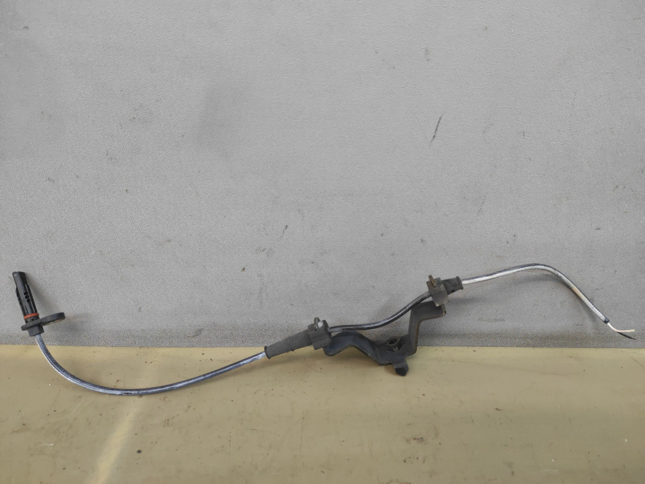 датчик ABS Honda Accord 8 поколение CU2 2010, 2.4 л., K24Z3, бензин, АКПП, серый, седан, передний привод, правый руль - фото №1