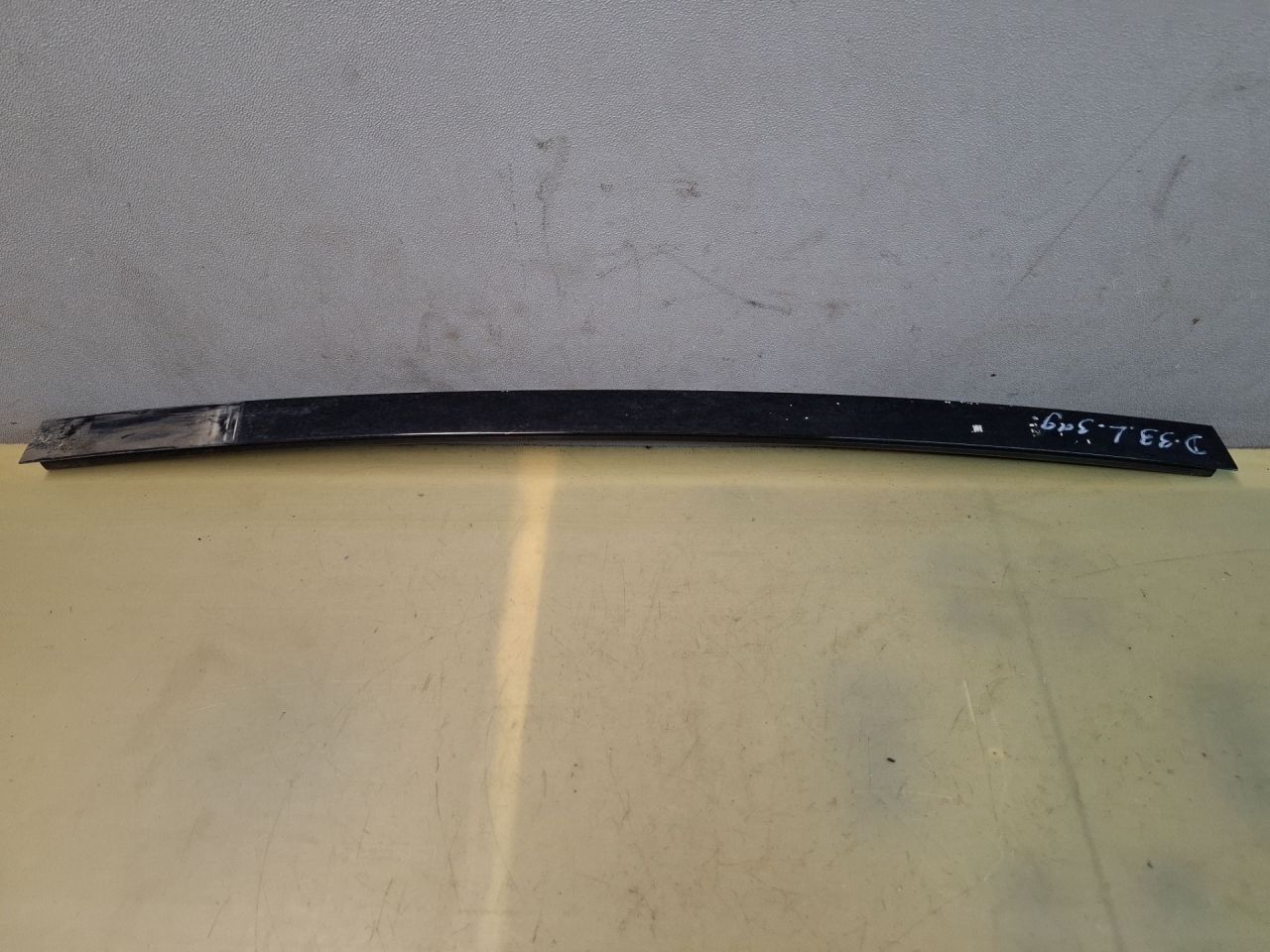 направляющая стекла задней левой BMW X5 E70 2008, 3.0 л., дизель, АКПП, серый, внедорожник 5 дв., полный привод, правый руль - фото №1