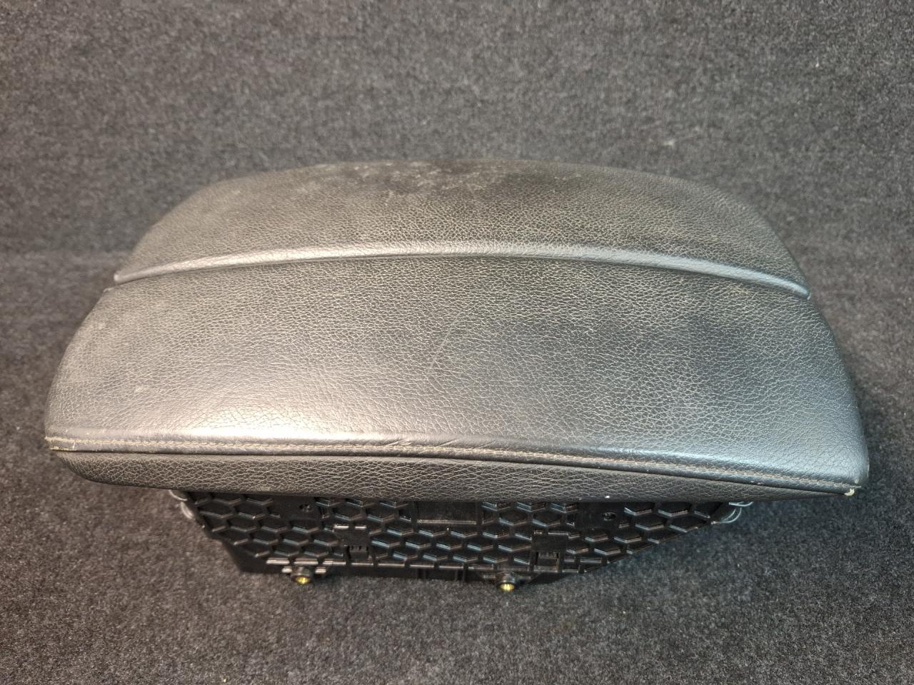 подлокотник BMW X5 E70 2008, 3.0 л., дизель, АКПП, серый, внедорожник 5 дв., полный привод, правый руль, 51169115081 - фото №1