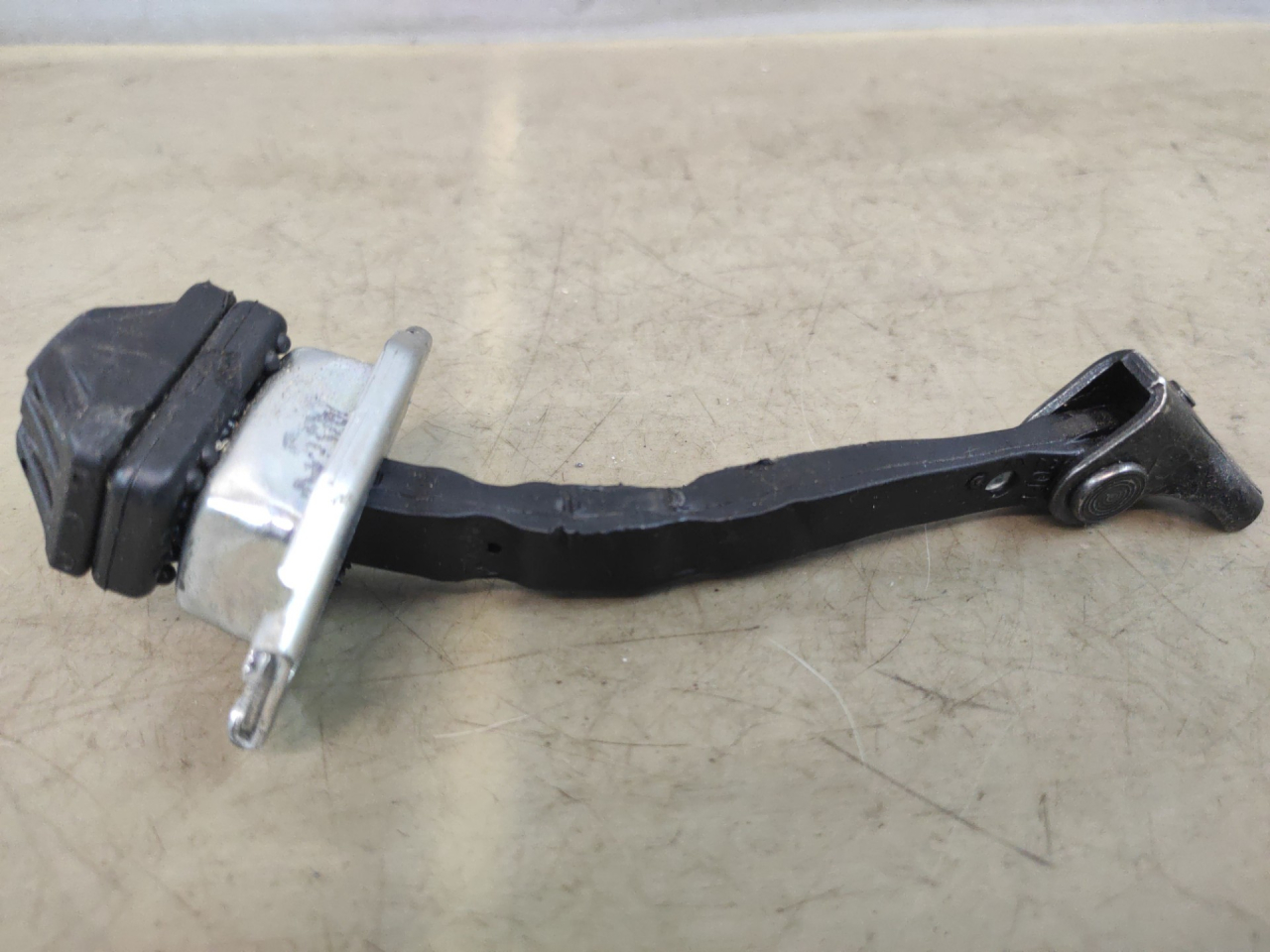 ограничитель открывания двери Acura Integra 4 поколение 2024, 1.5 л., бензин, АКПП, синий, хетчбэк 5 дв., передний привод - фото №1