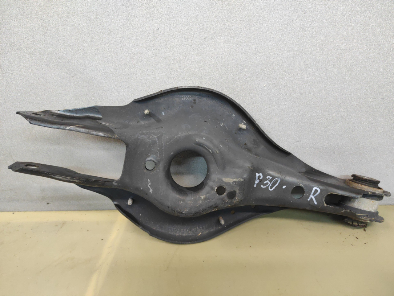 рычаг задний BMW 3 серия F30/F31/F34 F30 2013, 2.0 л., N20 B20 A, бензин, АКПП, черный, седан, полный привод - фото №1