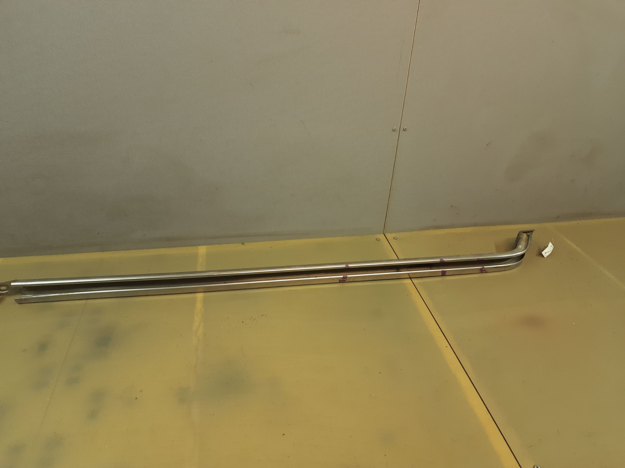 роликовая направляющая Volkswagen Transporter T4 2000 - фото №1