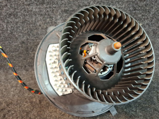 моторчик печки Volkswagen Jetta 7 поколение 2021, 1.4 л., бензин, АКПП, серый, передний привод, 5Q1819021H