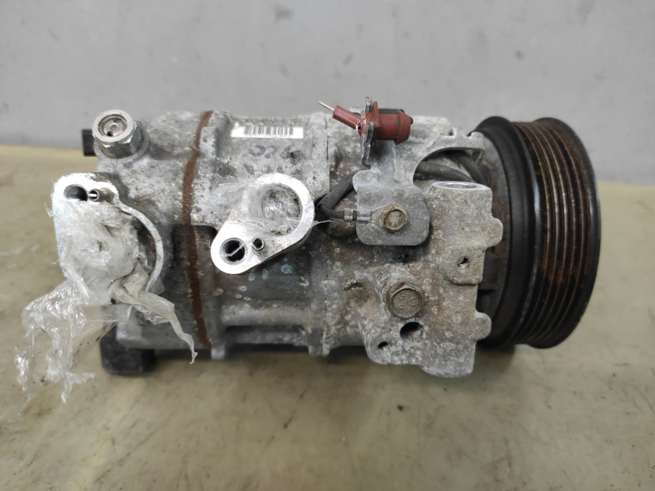 компрессор кондиционера Volkswagen Jetta 7 поколение 2019, 1.4 л., бензин, АКПП, синий, седан, передний привод, 3Q0816803 - фото №1