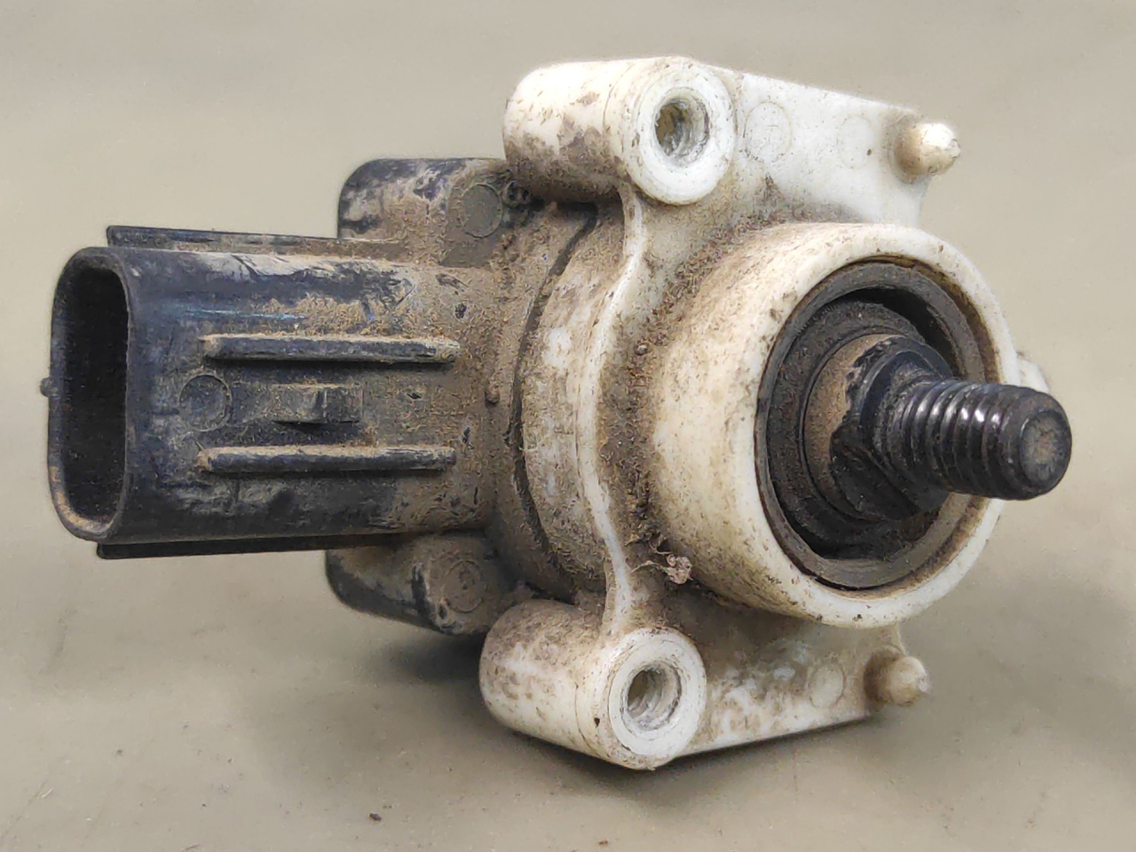 датчик дорожного просвета Toyota Sienna 3 поколение 2012, 6L0122, 2244311 - фото №1