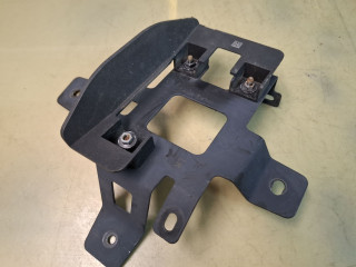 кронштейн (крепление) Hyundai Elantra AD 2018, 2.0 л., бензин, АКПП, серебристый, передний привод, L0021207