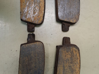 тормозные колодки Chevrolet Malibu 9 поколение 2018, 1.5 л., бензин, АКПП, бордовый, передний привод