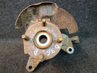 кулак поворотный правый Mazda 323F BJ 2000, 2.0 л., RF3F, дизель, МКПП, хетчбэк 5 дв., передний привод