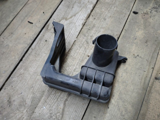 резонатор воздушного фильтра Mazda 6 GG [рестайлинг] 2005, 3.0 л.