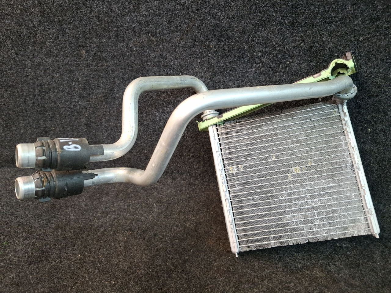 радиатор отопителя (печки) Volkswagen Jetta 7 поколение 2021, 1.4 л., бензин, АКПП, серый, передний привод, 5QM819031 - фото №1