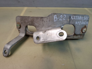 кронштейн (крепление) Chevrolet Malibu 9 поколение 2018, 1.5 л., бензин, АКПП, бордовый, передний привод