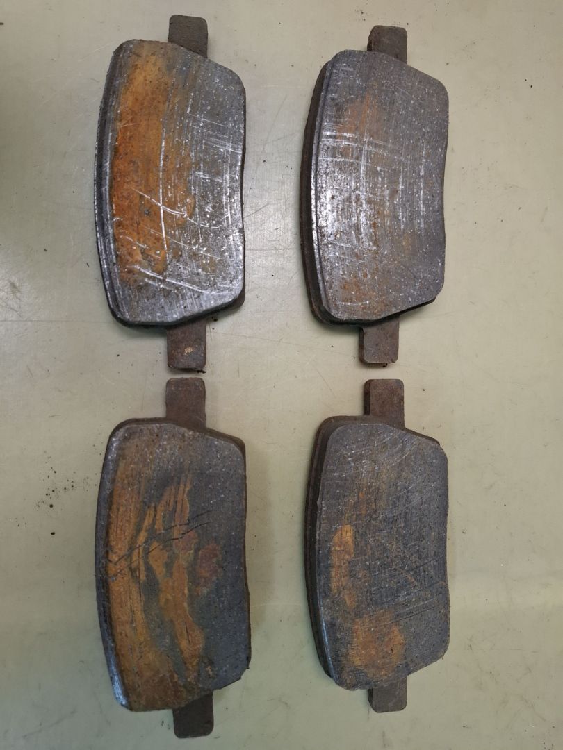 тормозные колодки Chevrolet Blazer 3 поколение 2019, 3.6 л., бензин, АКПП, белый, полный привод - фото №1