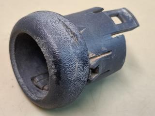 крепление парктроника Volvo XC90 1 поколение 2004, 2.9 л., бензин, АКПП, серебристый, универсал, правый руль