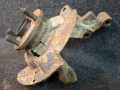 кулак поворотный левый Mazda 323F BJ 2000, 2.0 л., RF3F, дизель, МКПП, хетчбэк 5 дв., передний привод - фото №2