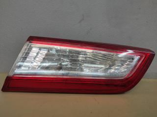 фонарь крышки багажника правый Toyota Camry XV50 2014