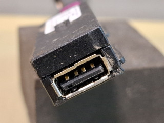 разъем AUX / USB Volkswagen Jetta 7 поколение 2019, 1.4 л., бензин, АКПП, оранжевый, седан, передний привод, 5Q0035726M