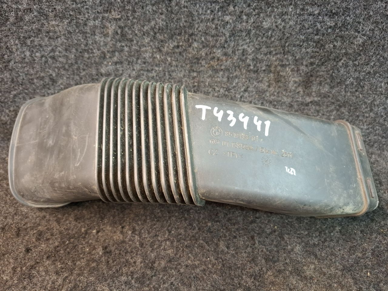 патрубок воздушного фильтра BMW X4 F26 2016, 2.0 л., дизель, АКПП, черный, 8519133-01 - фото №1