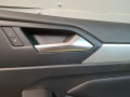 обшивка двери передняя правая Volkswagen Jetta 7 поколение 2019, 1.4 л., бензин, АКПП, оранжевый, седан, передний привод - фото №2