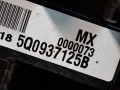 блок предохранителей Volkswagen Jetta 7 поколение 2019, 1.4 л., бензин, АКПП, оранжевый, седан, передний привод, 5Q0937125B - фото №6