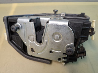 замок двери передней левой BMW 3 серия F30/F31/F34 F30 2013, 2.0 л., N20 B20 A, бензин, АКПП, черный, седан, полный привод