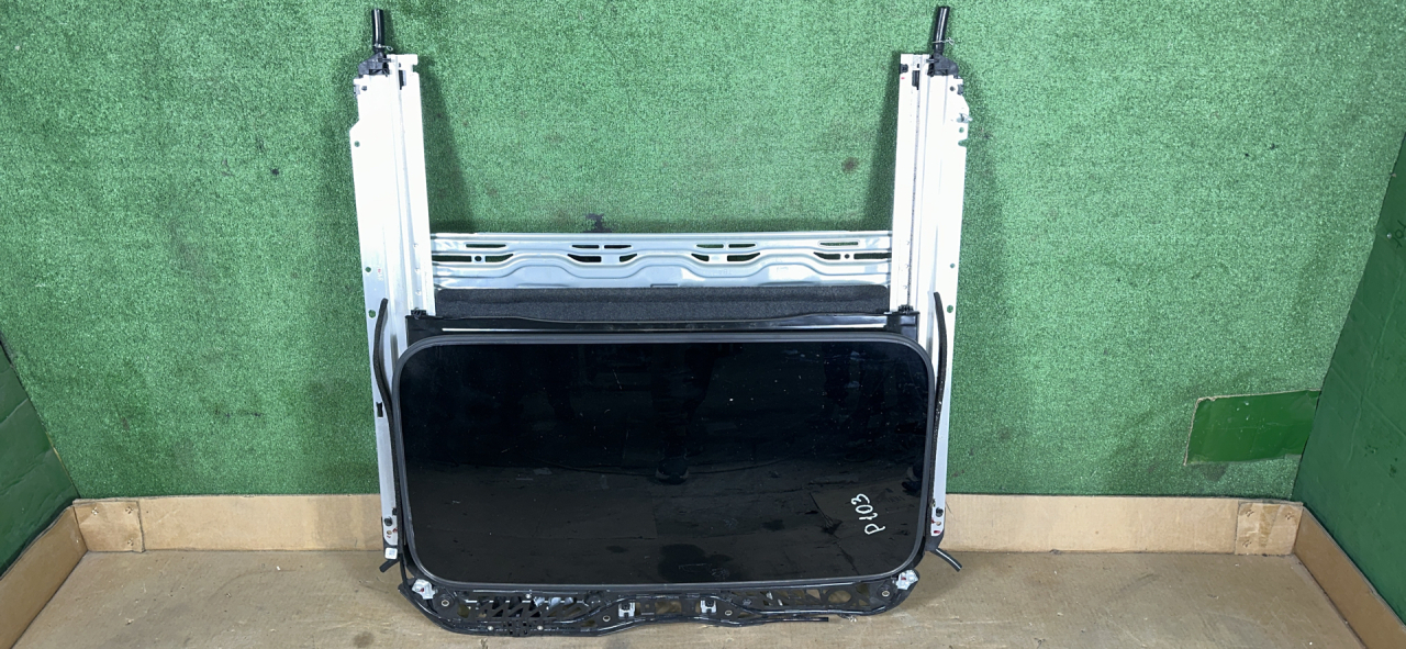 люк Acura Integra 4 поколение 2024, 1.5 л., бензин, АКПП, синий, хетчбэк 5 дв., передний привод - фото №1