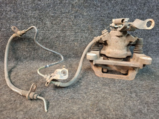 суппорт задний правый Mitsubishi ASX 1 поколение 2012, 2.0 л., 4B11, бензин, АКПП, черный, внедорожник 5 дв., полный привод