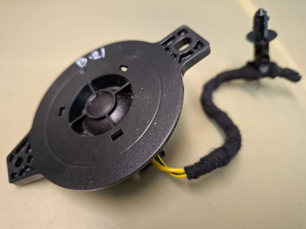 динамик Chevrolet Blazer 3 поколение 2019, 3.6 л., бензин, АКПП, белый, полный привод, 23223696 - фото №1