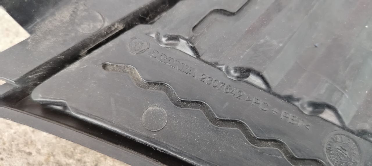 решетка капота Scania R 6 серия 2022, 2307642 - фото №1