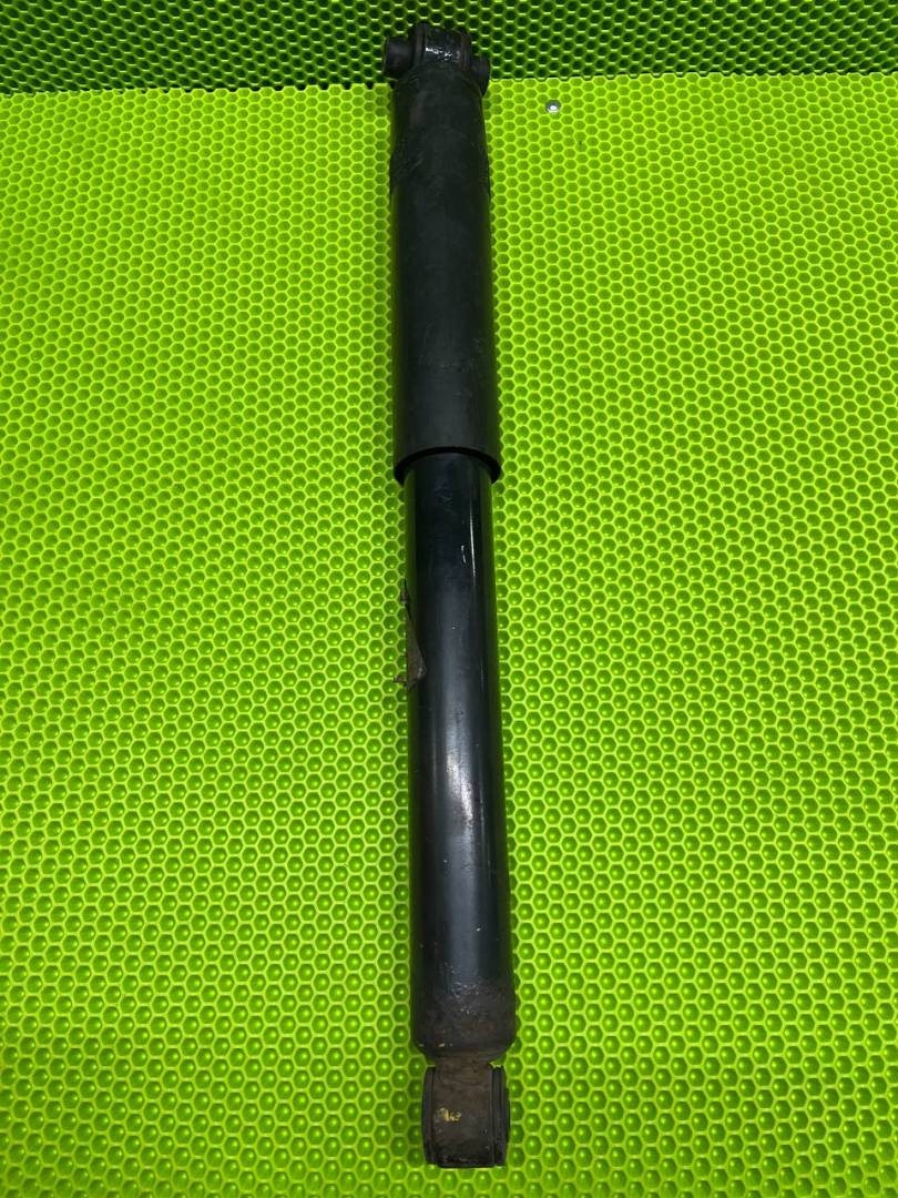 амортизатор задний Jeep Wrangler 4 поколение 2019, 2.0 л., бензин, 68273112AA - фото №1