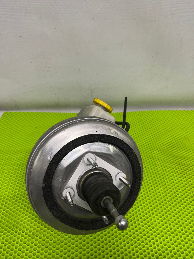 цилиндр тормозной главный Jeep Wrangler 4 поколение 2019, 2.0 л., бензин, 04581980AC - фото №1