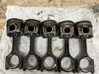 поршень Volvo XC60 1 поколение [рестайлинг] 2015, 2.4 л., дизель