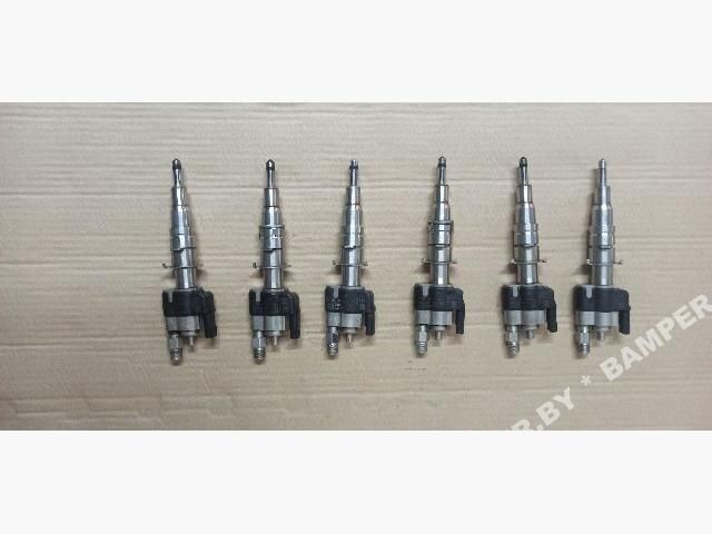 форсунка BMW 7 серия F01/F02 2011, 4.4 л., бензин, 758526112, 1353758526112 - фото №1