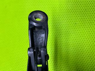 щеткодержатель (поводок стеклоочистителя, дворник) Jeep Wrangler 4 поколение 2019, 2.0 л., бензин, 89813-800