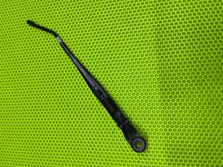 щеткодержатель (поводок стеклоочистителя, дворник) Jeep Wrangler 4 поколение 2019, 2.0 л., бензин, 89813-800