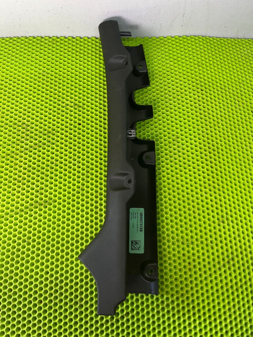 обшивка салона Jeep Wrangler 4 поколение 2019, 2.0 л., бензин, 6BR56TX7AC - фото №1