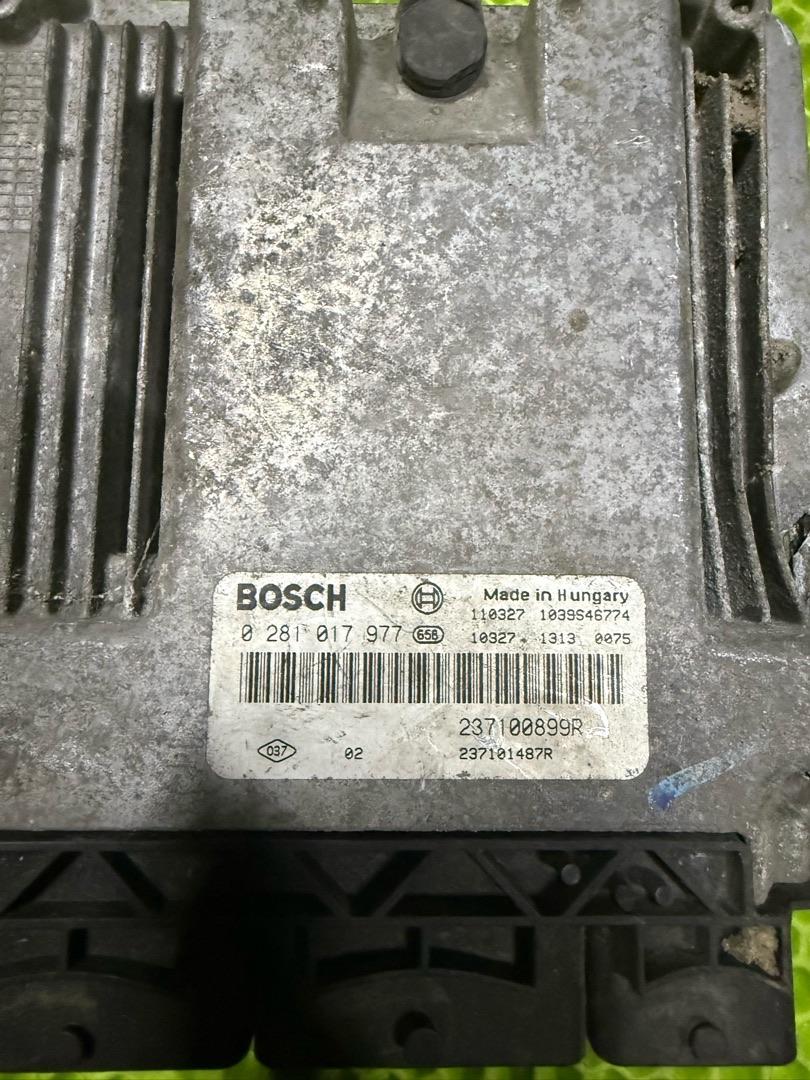 блок управления двигателем Renault Master 3 поколение 2011, 2.3 л., дизель, 0281017977, 237100899R, 237101487R - фото №1