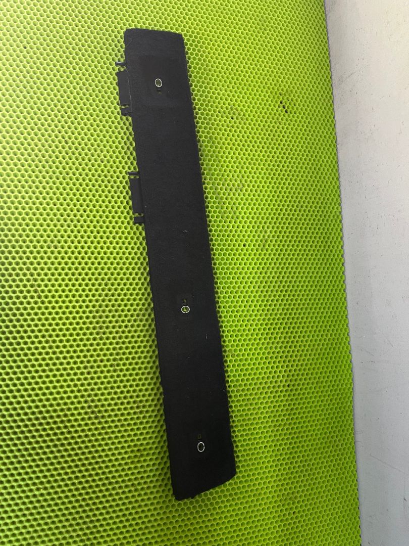 обшивка багажника Jeep Wrangler 4 поколение 2019, 2.0 л., бензин - фото №1