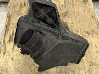 корпус воздушного фильтра Audi A4 B8 [рестайлинг] 2011, 2.0 л., дизель, 8K0133837BG, 8K0133835BN